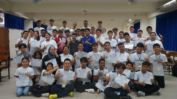 สาขาวิชาวิศวกรรมคอมพิวเตอร์จัดอบรมค่ายฤดูร้อน  "It's all about Computer Engineer" สำหรับนักเรียน ม.4-6