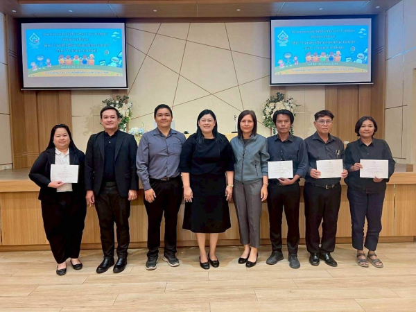 ผศ.ดร.กฤษณ์วรา รัตนโอภาส เป็นวิทยากรให้กับโครงการพัฒนาอาจารย์ผู้สอนหลักสูตรอนุปริญญา&nbsp; วิทยาลัยชุมชนสตูล โดยจัดกิจกรรมอบรมเชิงปฏิบัติการ เรื่อง "การสร้างสื่อการสอนที่หลากหลาย" ด้วย Prompt สำเร็จรูป